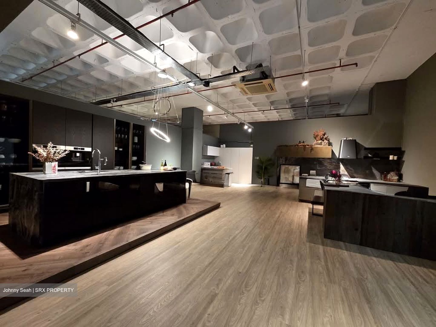 Delta House (D3), Office #588081541